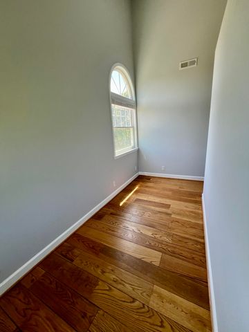 8011 Tn- 58, Harrison, TN 37341