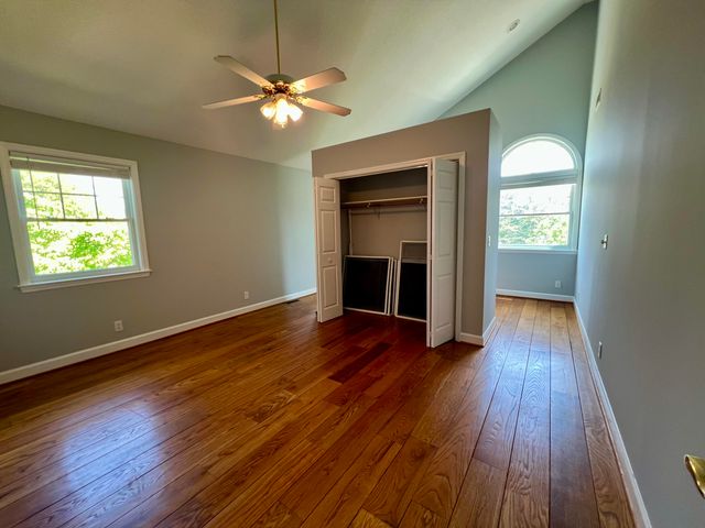 8011 Tn- 58, Harrison, TN 37341