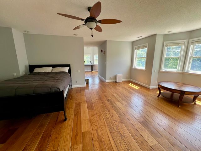8011 Tn- 58, Harrison, TN 37341