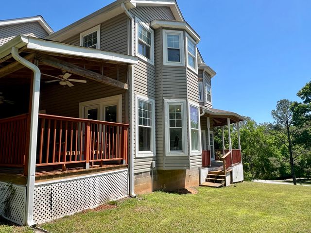 8011 Tn- 58, Harrison, TN 37341