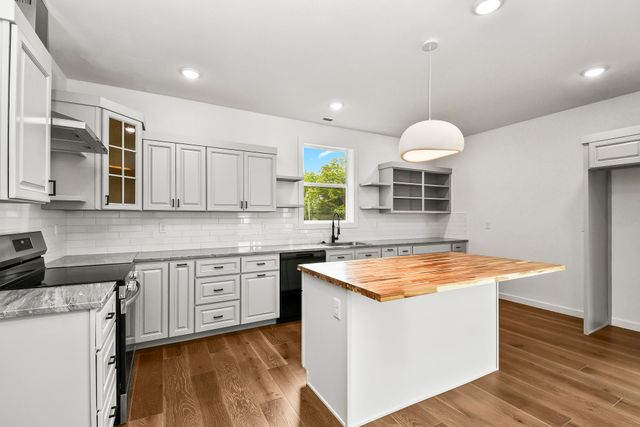 6074 N State Hwy 125, Rogersville, MO 65742