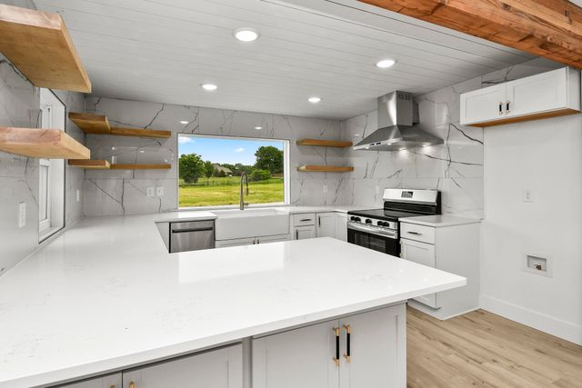 6074 N State Hwy 125, Rogersville, MO 65742