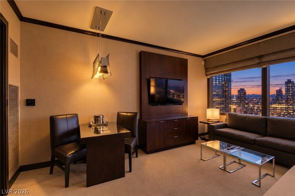 2600 HARMON Avenue 16011, Las Vegas, NV 89109 — photo 3