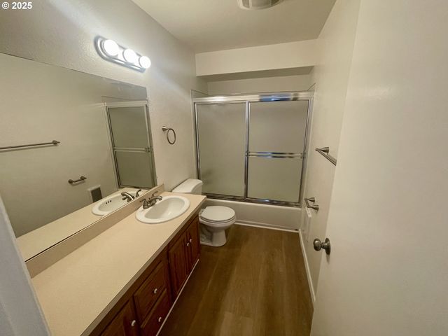 732 Se RENE Ave, Gresham, OR 97080