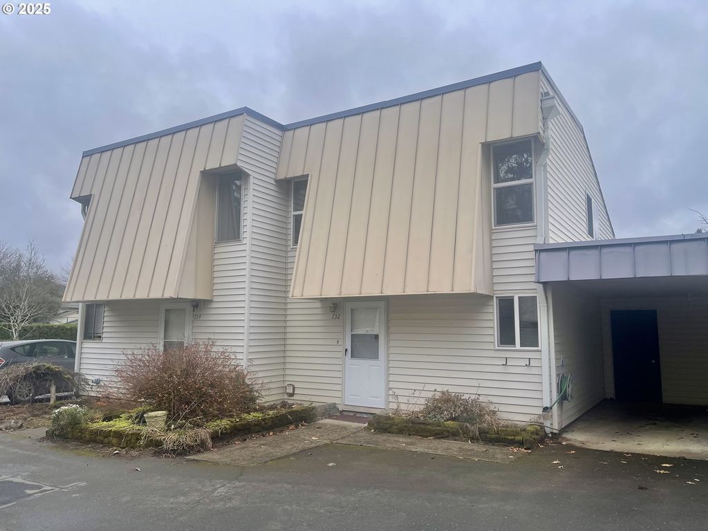 732 Se RENE Ave, Gresham, OR 97080