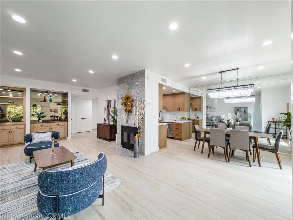 Image 1 of property listing at 1944 Glendon Avenue 209, Los Angeles, CA 90025