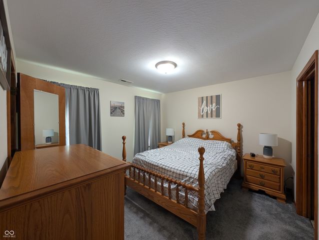 230 Blue Ribbon Court, Rushville, IN 46173