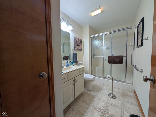 230 Blue Ribbon Court, Rushville, IN 46173