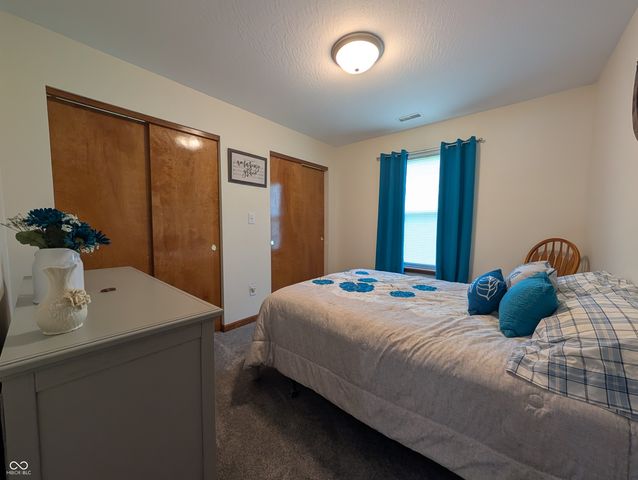 230 Blue Ribbon Court, Rushville, IN 46173