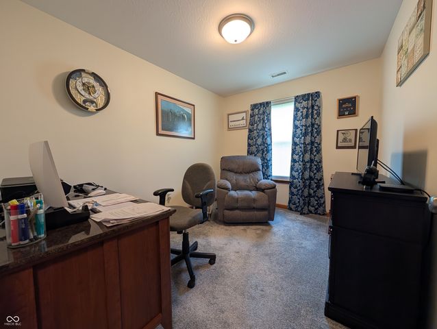 230 Blue Ribbon Court, Rushville, IN 46173