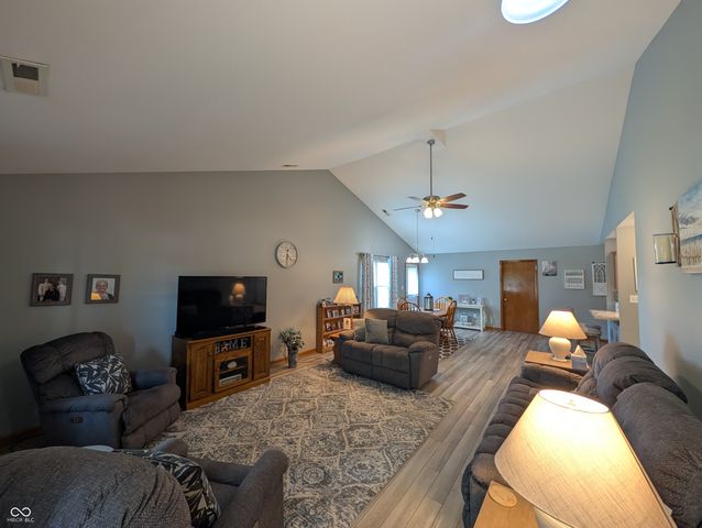 230 Blue Ribbon Court, Rushville, IN 46173