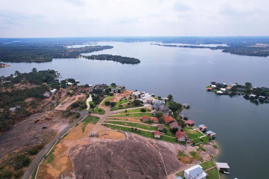 1532 Hill Top DR, Granite Shoals, TX 78654