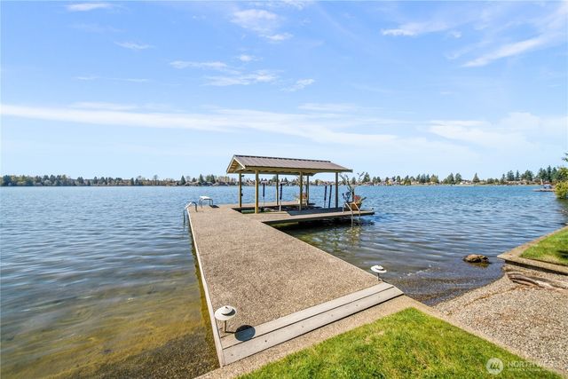 21102 Snag Island Drive E, Lake Tapps, WA 98391