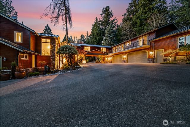 21102 Snag Island Drive E, Lake Tapps, WA 98391