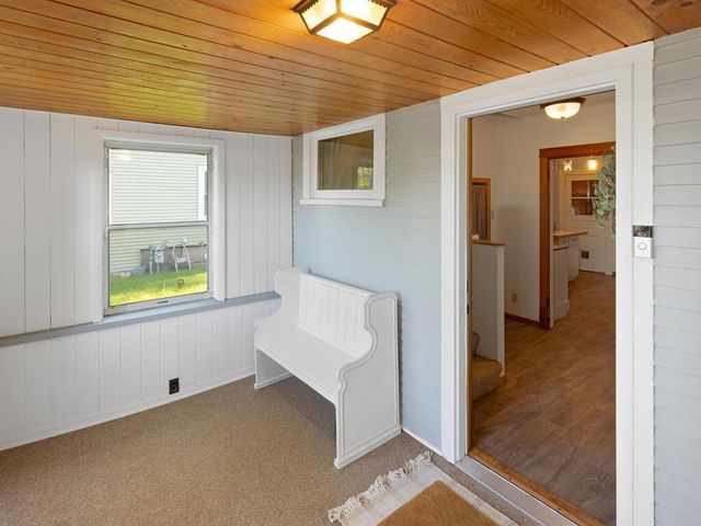 716 10th Avenue S, Saint Cloud, MN 56301