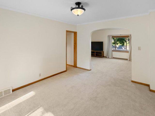 716 10th Avenue S, Saint Cloud, MN 56301