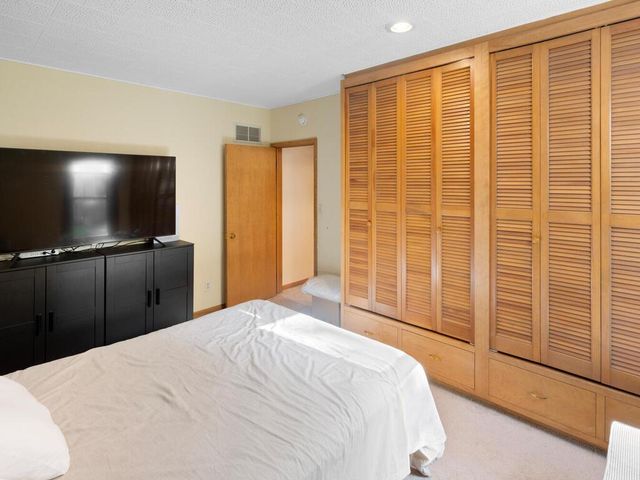 716 10th Avenue S, Saint Cloud, MN 56301