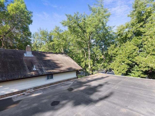 716 10th Avenue S, Saint Cloud, MN 56301