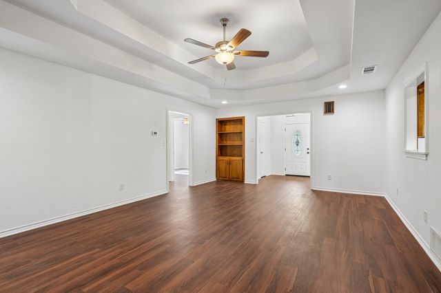 5629 Puerto Vallarta Drive, North Richland Hills, TX 76180