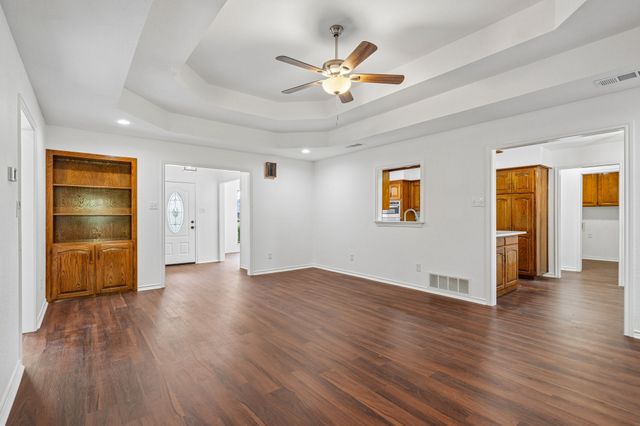 5629 Puerto Vallarta Drive, North Richland Hills, TX 76180