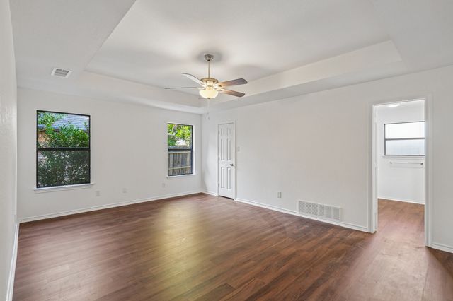 5629 Puerto Vallarta Drive, North Richland Hills, TX 76180