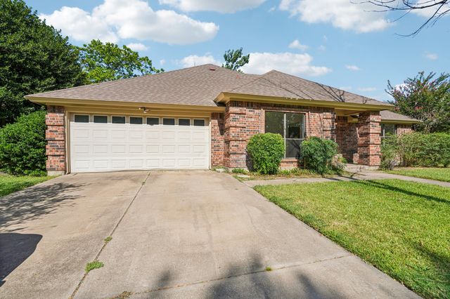 5629 Puerto Vallarta Drive, North Richland Hills, TX 76180