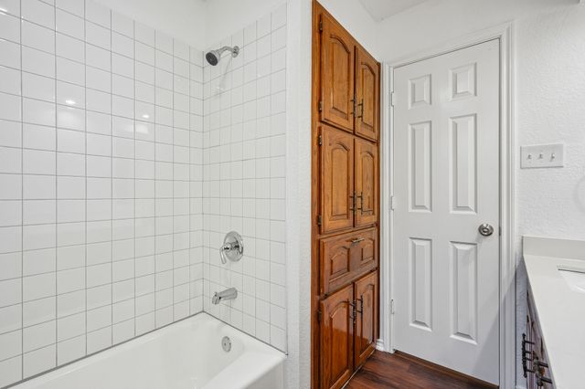 5629 Puerto Vallarta Drive, North Richland Hills, TX 76180