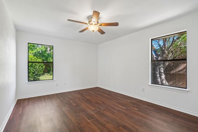 5629 Puerto Vallarta Drive, North Richland Hills, TX 76180