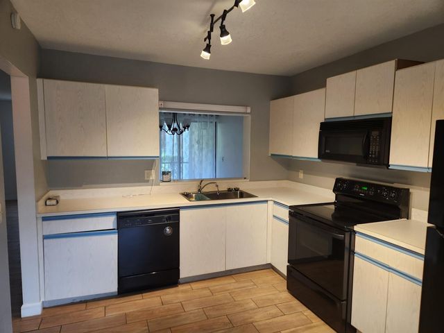 3345 Lucerne Park Drive, Greenacres, FL 33467