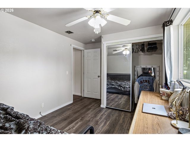 4577 LIBERTY St, Eugene, OR 97402