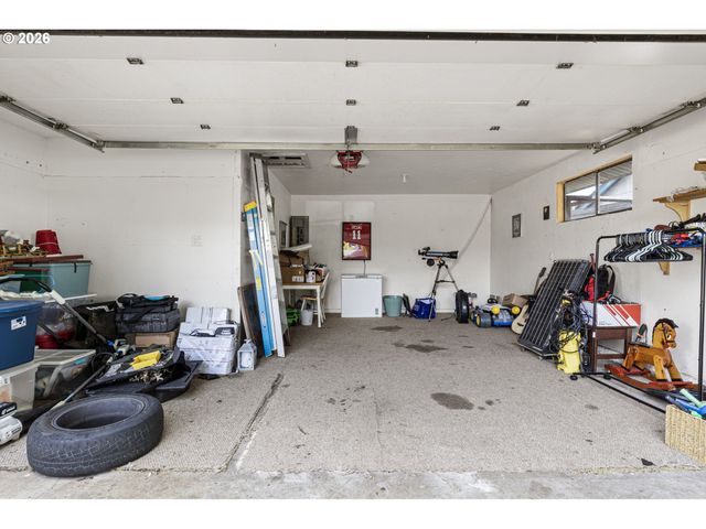 4577 LIBERTY St, Eugene, OR 97402