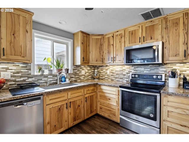 4577 LIBERTY St, Eugene, OR 97402