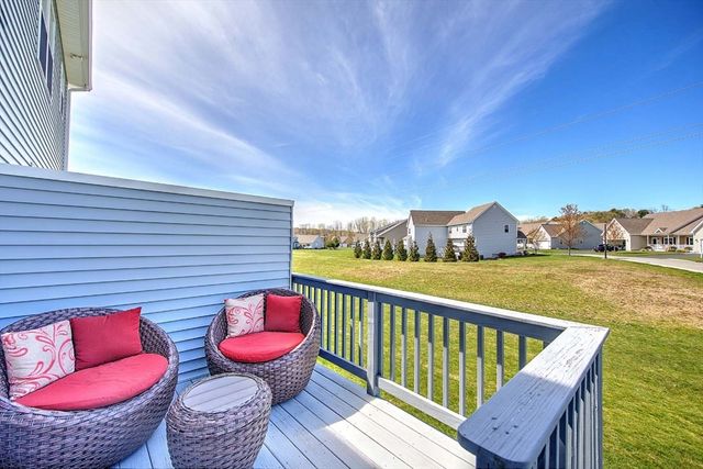 31 Streamview 31, Cumberland, RI 02864