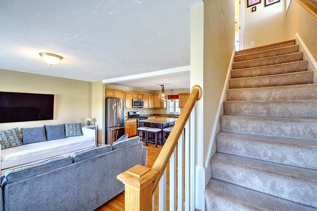 31 Streamview 31, Cumberland, RI 02864