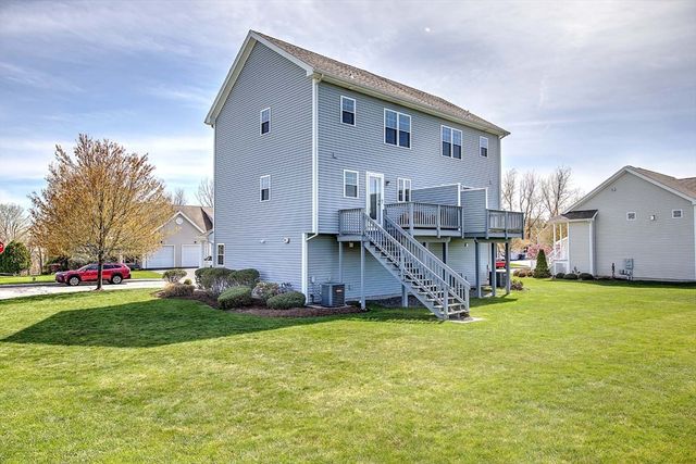 31 Streamview 31, Cumberland, RI 02864