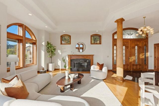 6357 Fairlane Drive, Oakland, CA 94611