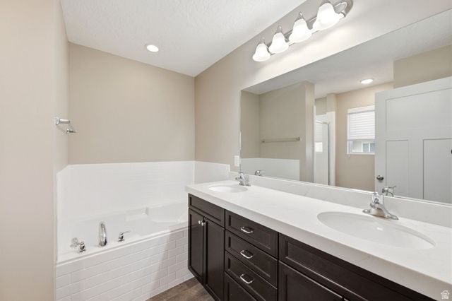 9289 S CASTLEBURY CT, Sandy, UT 84094