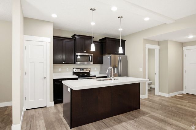9289 S CASTLEBURY CT, Sandy, UT 84094