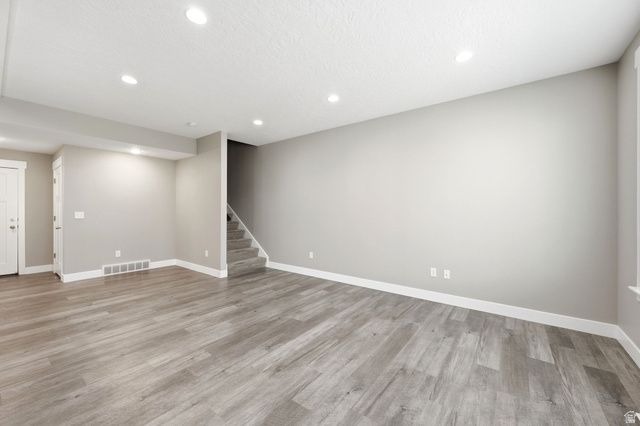 9289 S CASTLEBURY CT, Sandy, UT 84094
