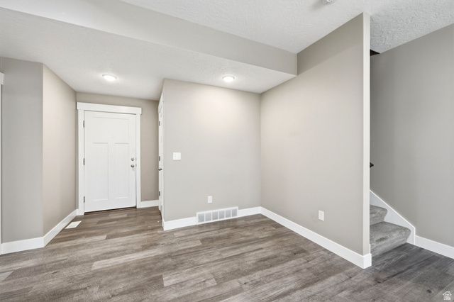 9289 S CASTLEBURY CT, Sandy, UT 84094