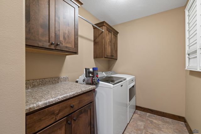 603 CONESTOGA CT, Rapid City, SD 57701
