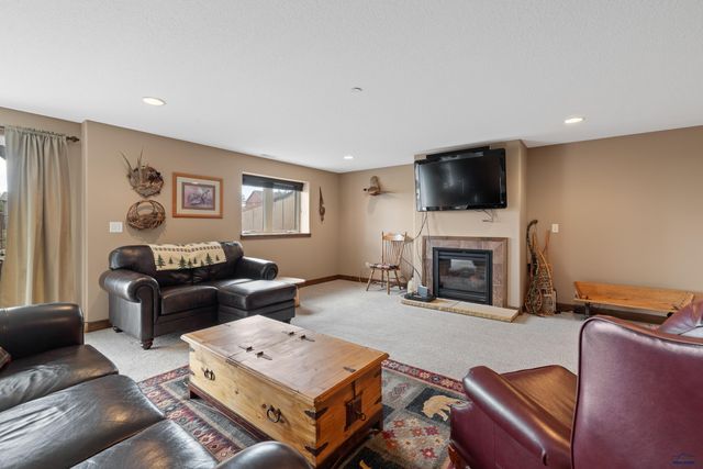 603 CONESTOGA CT, Rapid City, SD 57701