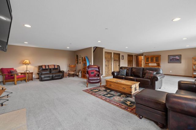 603 CONESTOGA CT, Rapid City, SD 57701