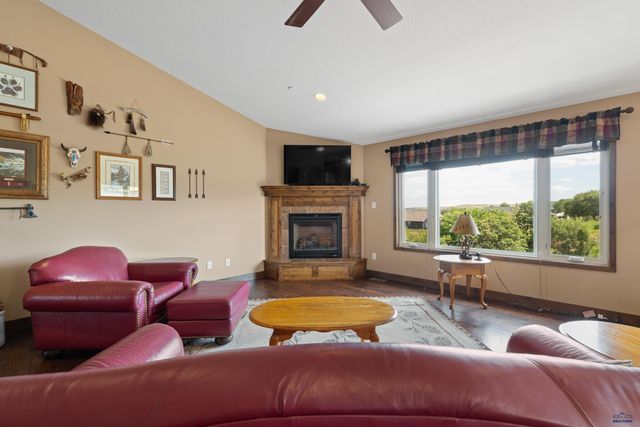 603 CONESTOGA CT, Rapid City, SD 57701