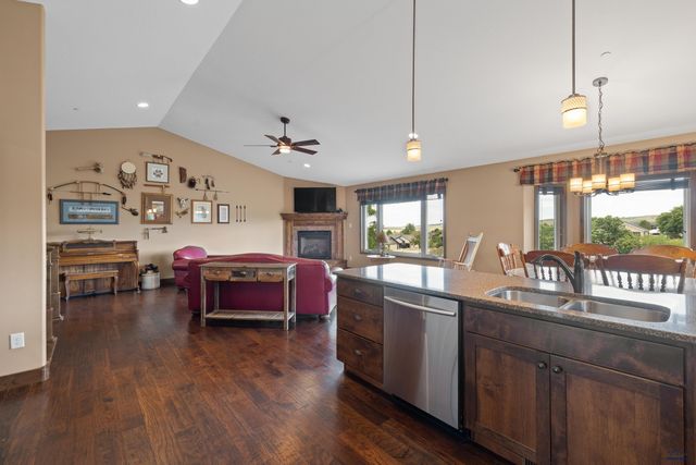 603 CONESTOGA CT, Rapid City, SD 57701