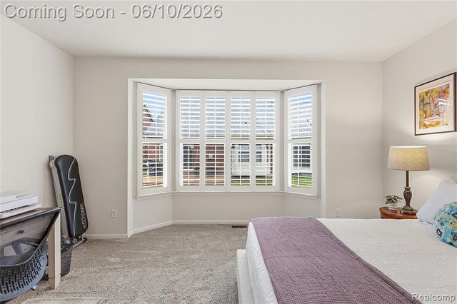 19322 Linwood Drive 70, Clinton Township, MI 48038