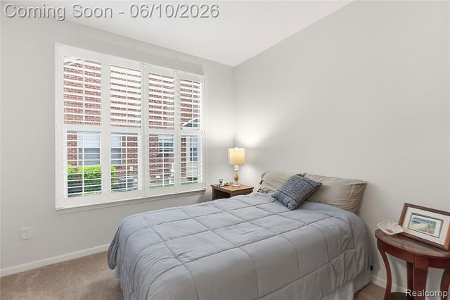 19322 Linwood Drive 70, Clinton Township, MI 48038