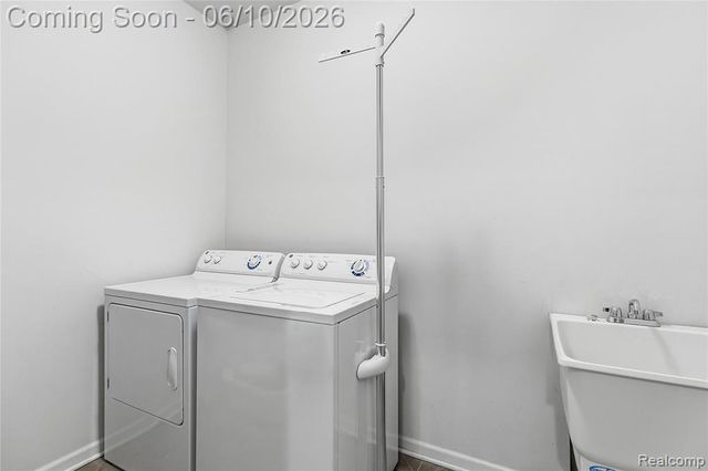 19322 Linwood Drive 70, Clinton Township, MI 48038