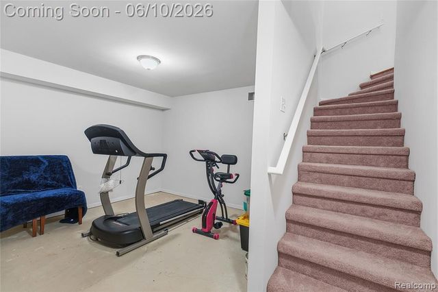 19322 Linwood Drive 70, Clinton Township, MI 48038
