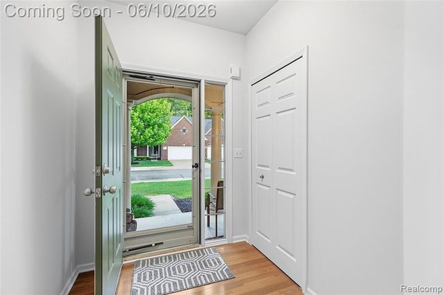 19322 Linwood Drive 70, Clinton Township, MI 48038